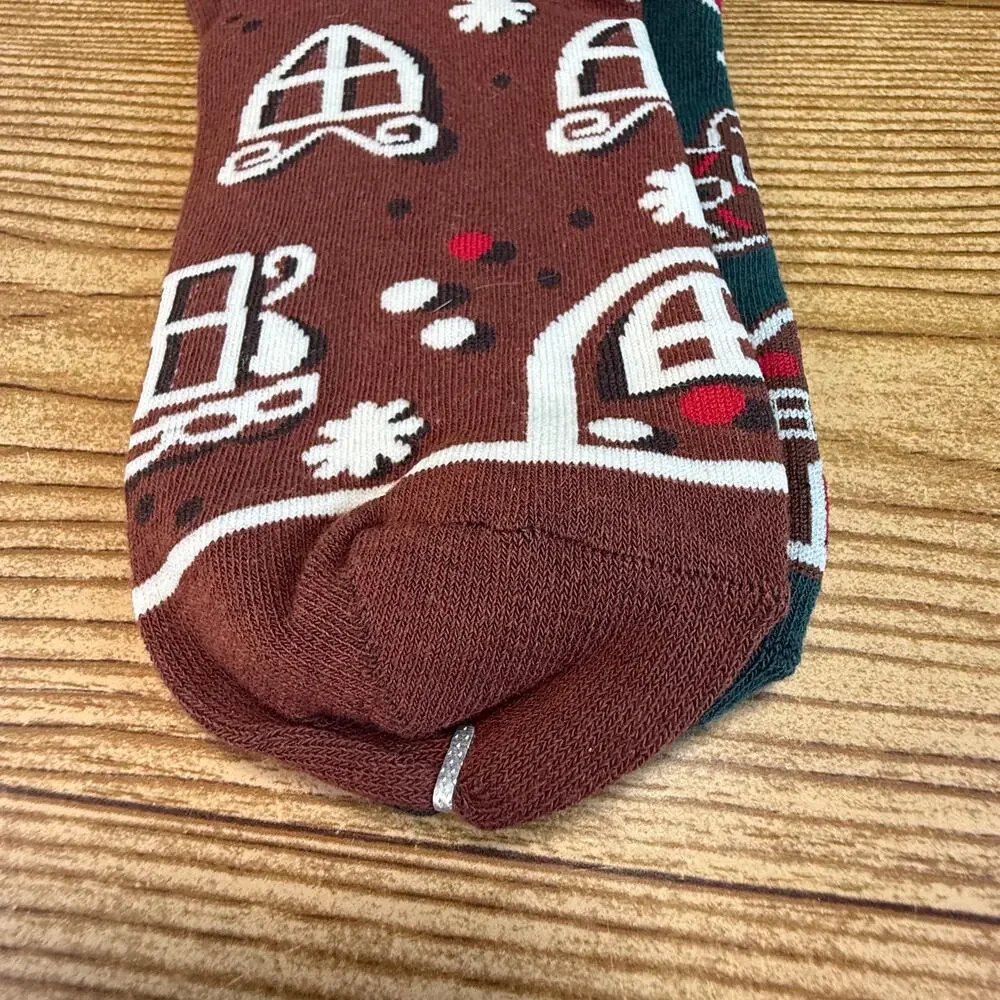 New Adult Christmas Gingerbread Cookie Socks Many Mornings Great Gift